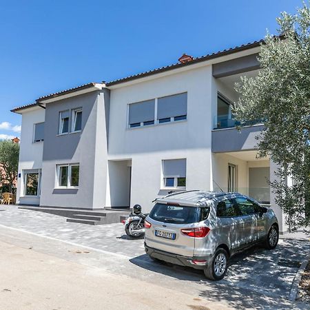 Apartman Suzi Πούλα Εξωτερικό φωτογραφία