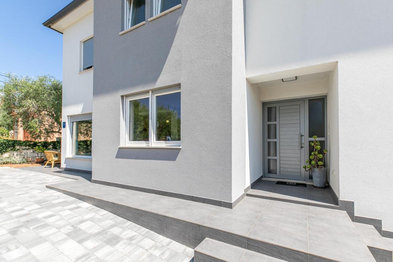 Apartman Suzi Πούλα Εξωτερικό φωτογραφία